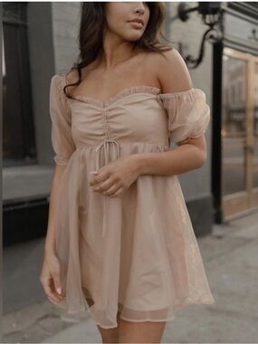 Off-Shoulder Mable Nude Mini Dress with Sheer Puff Sleeves